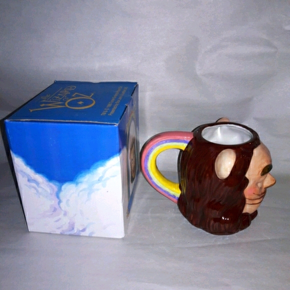 Lion, The Wizard of Oz 1998 Collectable Mug - Picture 2 of 11